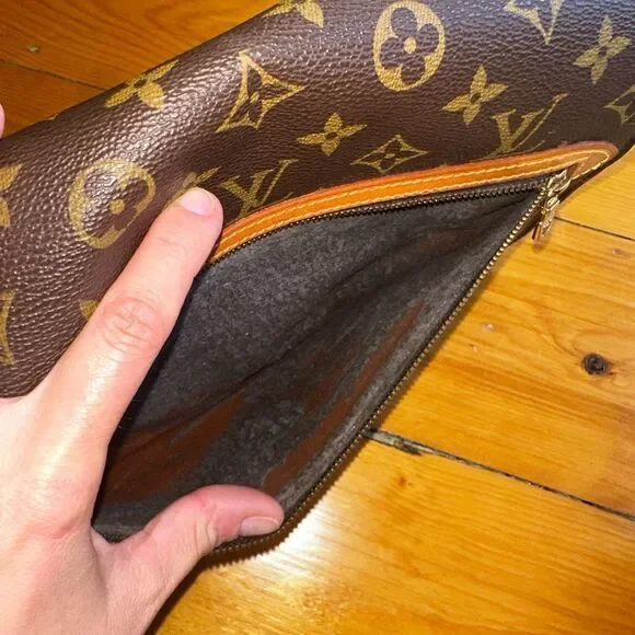 Authentic Vintage Louis Vuitton Saint Germain 28 - Picture 14 of 16